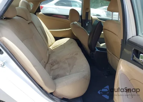 2013 Hyundai Sonata Hybrid from USA, damaged, VIN KMHEC4A44DA098631